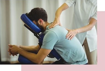 photo d'une femme faisant du yoga